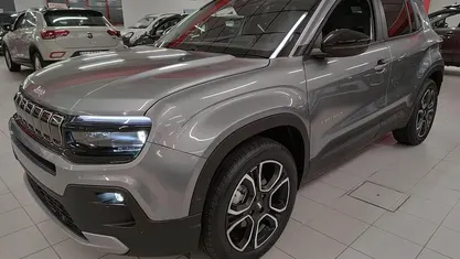 Gray Nuova 2025 Jeep Avenger Summit SUV | 27.900 € (Buon prezzo)