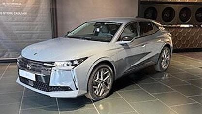 Neu DS Automobiles DS4 136 PS (100 kW) 2025 Grau SUV