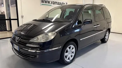 Usata Peugeot 807 136 CV (100 kW) 2010 Grigio scuro Monovolume
