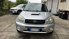 Usata 2005 Toyota RAV4 Sol SUV | 4900 € (Buon prezzo)