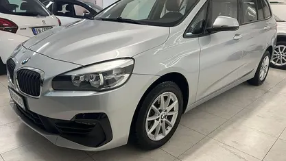 Gray Usata 2018 BMW 216 Station wagon | 11.699 € (Buon prezzo)