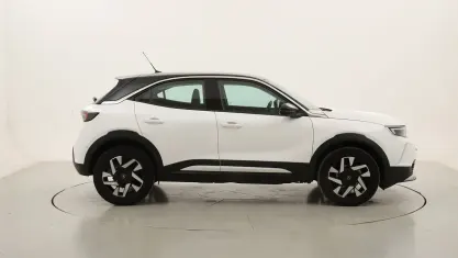 Usata Opel Mokka Elegance 101 CV (74 kW) 2022 Biancobianco SUV