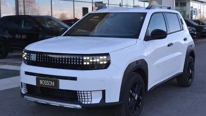 Usata Fiat Grande Panda Icon 110 CV (80 kW) 2025 Utilitaria