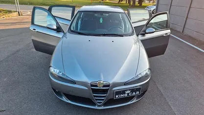 Usata Alfa Romeo 147 Exclusive 120 CV (88 kW) 2006 Utilitaria
