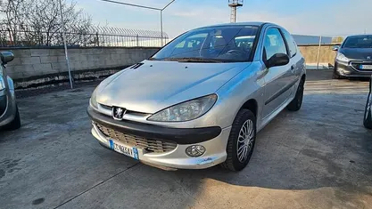 Usata Peugeot 206 75 CV (55 kW) 2002 Grigio Berlina
