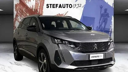 Usata Peugeot 5008 Allure 131 CV (96 kW) 2024 SUV