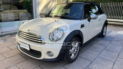 Usata Mini One Cabriolet 98 CV (72 kW) 2012 Bianco Cabrio