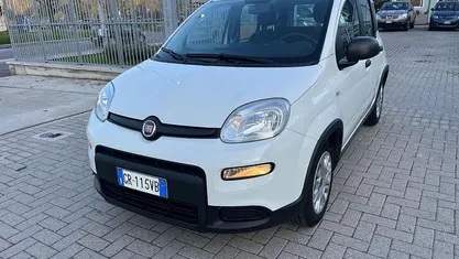 Usata 2023 Fiat Panda S Due volumi | 9990 € (Buon prezzo)