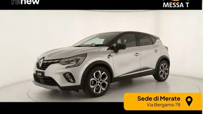 Usata Renault Captur Intens 101 CV (74 kW) 2023 Grigio chiaro SUV