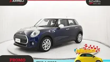 Usata Mini Cooper D 116 CV (85 kW) 2018 Deep blue metallizzato Utilitaria