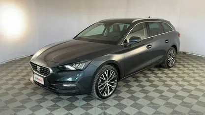 Usado Seat Leon XCELLENCE 150 CV (110 kW) 2021 Gris
