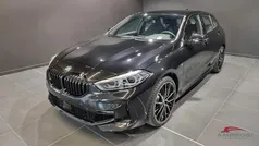 Black sapphire metallizzato Nuova 2024 BMW 120 M Sport Due volumi | 35.000 € (Buon prezzo)