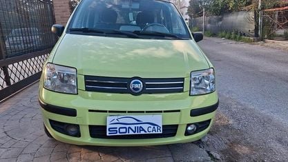 Usata Fiat Panda Emotion 70 CV (51 kW) 2005 Giallo Utilitaria