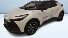 Bianco perlato Usata 2023 Toyota C-HR Lounge SUV | 35.400 € (Buon prezzo)