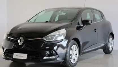 Nero Usata 2017 Renault Clio IV Life Due volumi | 9500 € (Cara)