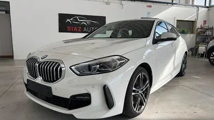 Usata BMW 120 M Sport 190 CV (139 kW) 2020 Bianco Utilitaria