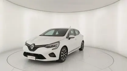 Occasion Renault Clio V Intens 140 PK (102 kW) 2021 Wit Hatchback