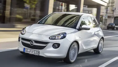 Usata Opel Adam Glam 69 CV (50 kW) 2015 Blu Utilitaria