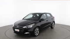 Usata 2015 Hyundai i20 Comfort Tre volumi | 7299 € (Buon prezzo)