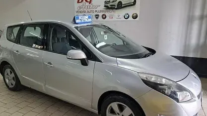 Usata Renault Scénic III 131 CV (96 kW) 2012 Nero Monovolume