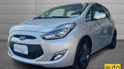 Usata Hyundai ix20 Comfort 90 CV (66 kW) 2013 Argento Utilitaria