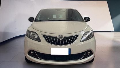 Usata Lancia Ypsilon S 70 CV (51 kW) 2022 Bianco Utilitaria