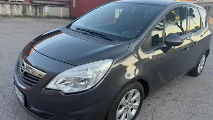 Usata Opel Meriva 120 CV (88 kW) 2012 Grigio Monovolume
