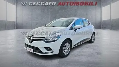 Bianco Usata 2018 Renault Clio IV Life Tre volumi | 6885 € (Super prezzo)