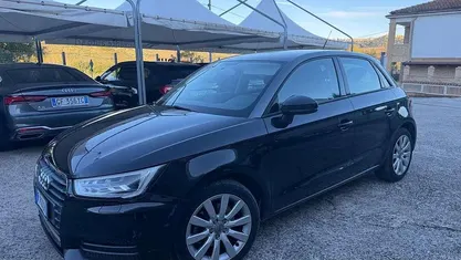 Nero Usata 2017 Audi A1 Sportback Admired Due volumi | 13.500 € (Buon prezzo)