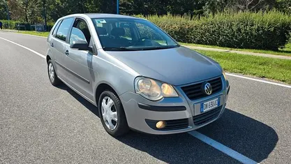Grigio Usata 2008 VW Polo Tre volumi | 2350 € (Buon prezzo)