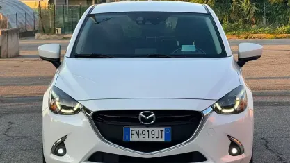 Usata Mazda 2 Essence 90 CV (66 kW) 2018 Bianco Berlina