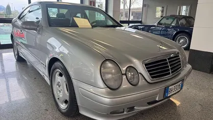 Usata Mercedes CLK200 Elegance 192 CV (141 kW) 2000 Argento Coupé