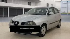 Grigio metallizzato Usata 2004 Seat Ibiza Reference Tre volumi | 2570 € (Buon prezzo)