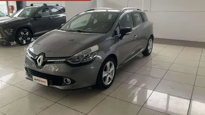 Grigio Usata 2015 Renault Clio IV Due volumi | 8999 € (Buon prezzo)