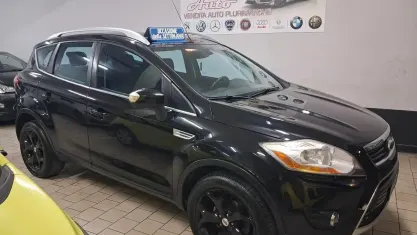 Usata Ford Kuga Titanium 136 CV (100 kW) 2008 Blu SUV