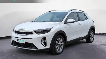 Usata Kia Stonic Urban 83 CV (61 kW) 2024 Bianco SUV