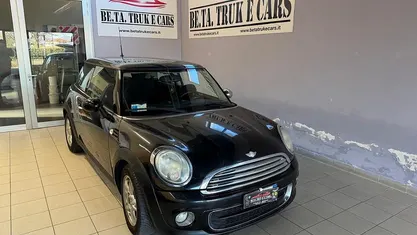 Usata Mini ONE 91 CV (66 kW) 2011 Utilitaria