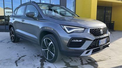 Begagnad Seat Ateca 4Drive 150 HK (110 kW) 2023 Grå SUV