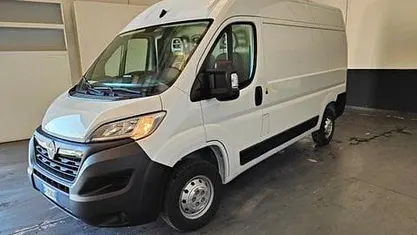 Bianco Usata 2022 Opel Movano S Furgone | 13.990 € (Ottimo prezzo)