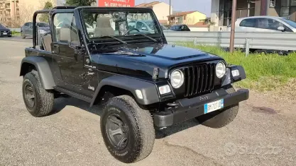 Usata Jeep Wrangler Sport 177 CV (130 kW) 2000 Nero SUV