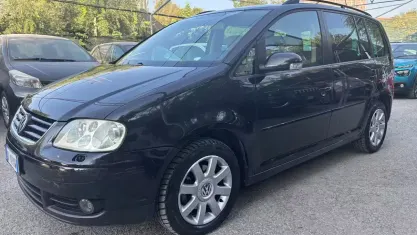 Usata VW Touran Highline 136 CV (100 kW) 2003 Nero Monovolume