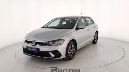 Usata VW Polo Life 95 CV (69 kW) 2025 Grigio Utilitaria