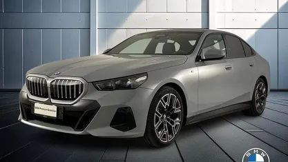 Usata 2023 BMW 520 M Sport Berlina | 54.900 € (Buon prezzo)