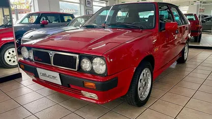 Usata Lancia Delta 90 CV (66 kW) 1992 Rosso Utilitaria