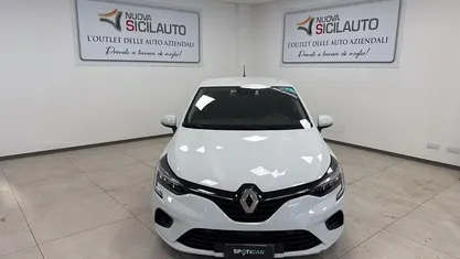 Bianco Usata 2022 Renault Clio V Zen Due volumi | 11.900 € (Buon prezzo)