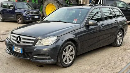 Usata Mercedes C180 120 CV (88 kW) 2014 Grigio Station wagon