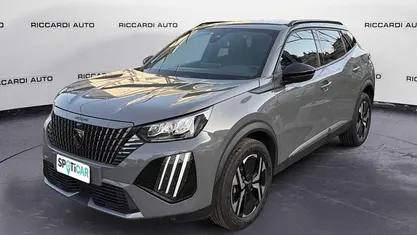 Usata Peugeot 2008 Active 102 CV (75 kW) 2024 Grigio SUV