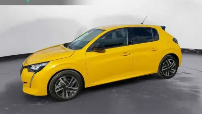 Usata Peugeot 208 Allure 101 CV (74 kW) 2023 Giallo Utilitaria