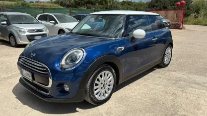 Usata Mini One D Business 116 CV (85 kW) 2015 Blu Utilitaria
