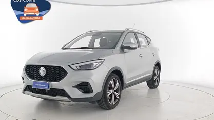 Usata MG ZS Comfort 106 CV (77 kW) 2024 Cosmic silver dark interior SUV